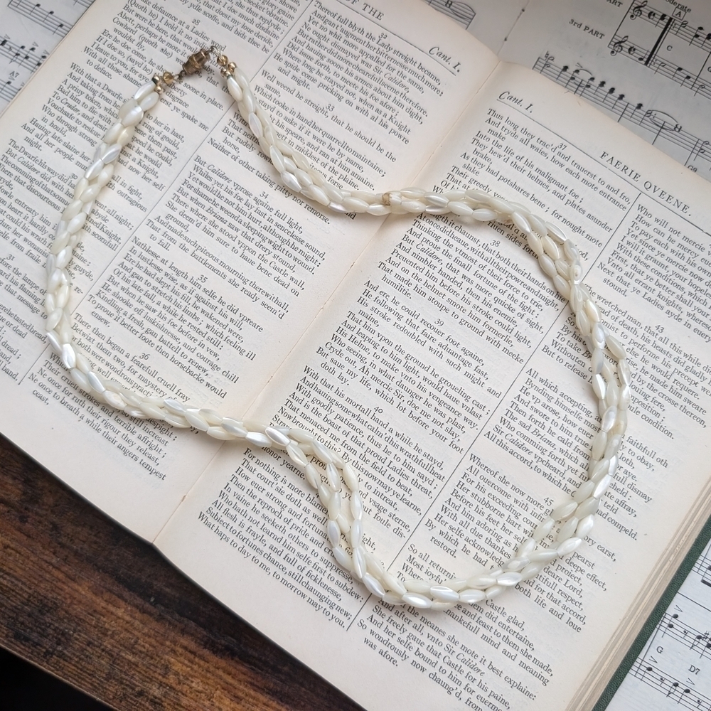 Vintage Cream Beaded Necklace
